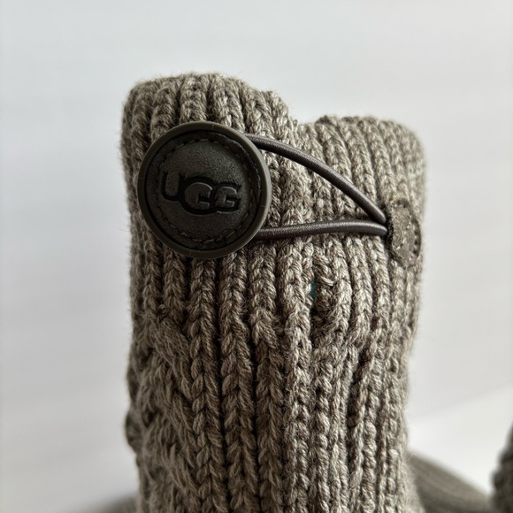 UGG Gray Classic Cardi Cabled Knit Boots Size 10 NEVER WORN - Picture 14 of 14